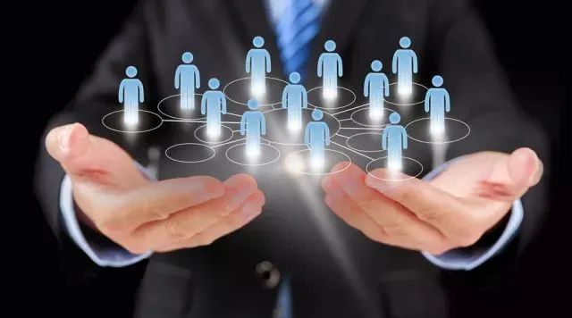 人工智能化席卷全球，職場如何適應(yīng)新就業(yè)形勢？